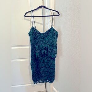 Club Monaco Midi Dress Emerald Lace Sheath Peplum Front Knee Pencil Bliannah NWT